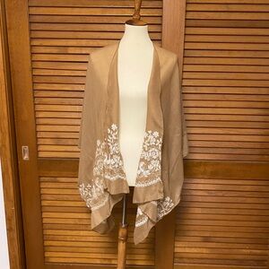 Adored Vintage Women's Tan Embroidered Shall